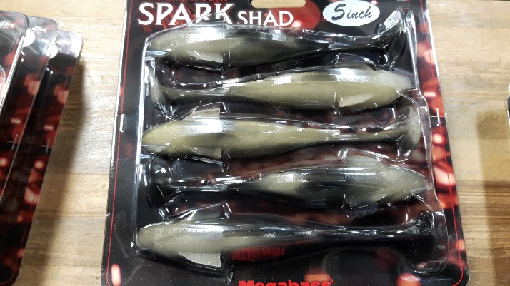 Spark Shad 5inch Gold Shad