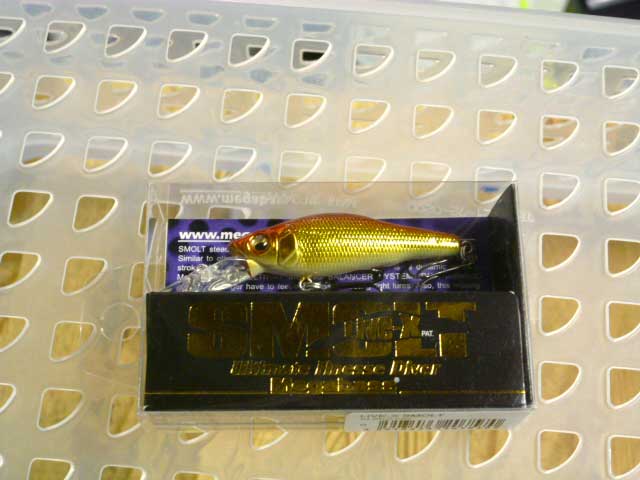 LIVE-X SMOLT M Akakin LIVE-X SMOLT M Akakin