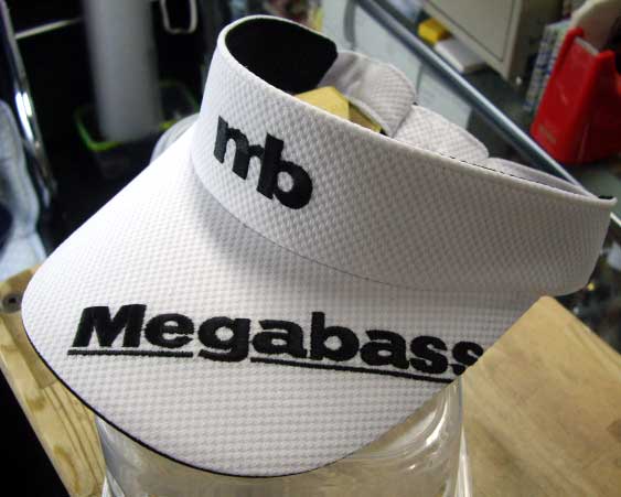 Megabass Sun Visor mb White/Black Megabass Sun Visor mb White/Black