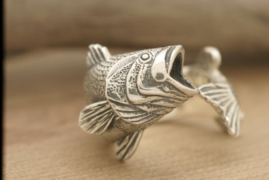 SAMURAI REDGILLS Large Mouth Bass Ring