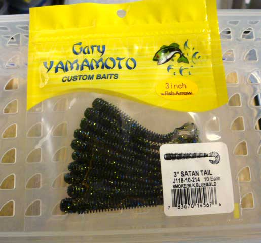 SATAN TAIL 3inch #214 SMOKE / BLUE & BLACK & GOLD FLAKE SATAN TAIL 3inch #214 SMOKE / BLUE & BLACK & GOLD FLAKE