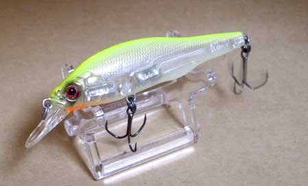 USED #31037 X-80 TRICK DARTER HOT SHAD