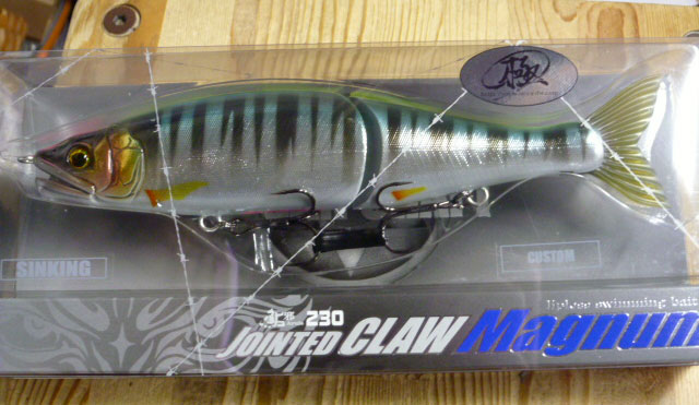 JOINTED CLAW MAGNUM SINKING Visivle Silver Shad [Special]