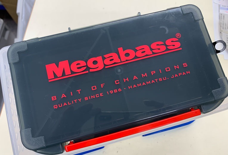 Megabass Lunker Lunch Box Slim & Shallow Type - Click Image to Close