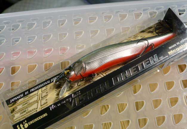 1110C Red Devil Lure 1 1/4 – Aiton Drug Co